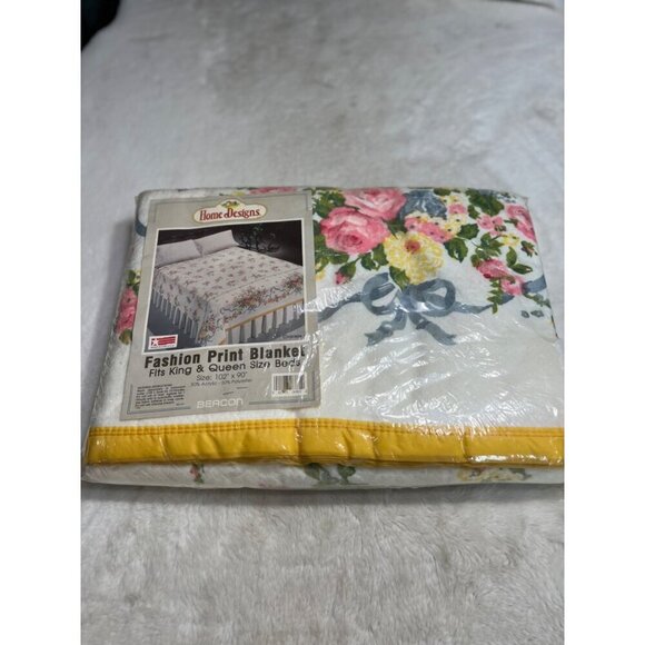 Home Designs Fashion Print Beacon blanket fits king/ Queen - Picture 5 of 8